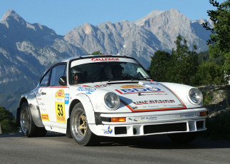Porsche_911_(c)rallyelegenden
