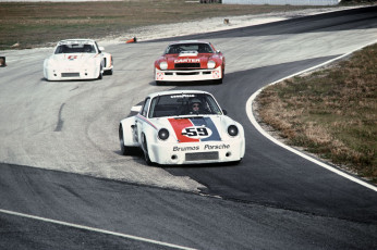 10_Daytona_1975_Porsche_911_Carrera_RSR