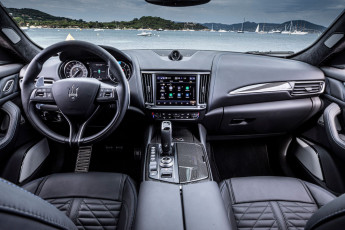 Maserati_Levante_Hybrid_interiors_HIGH__P2A7116