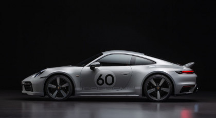 01_Porsche 911 Sport Classic