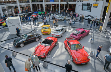 Foyer West: 75 Jahre Porsche, 60 Jahre Porsche