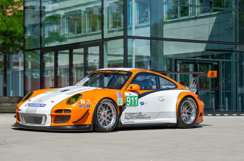 10_Porsche 911 GT3 R Hybrid