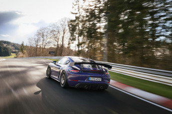 05_718 Cayman GT4 RS mit Manthey Kit