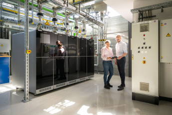 Station„re Festoxidbrennstoffzellen-Systeme von Bosch